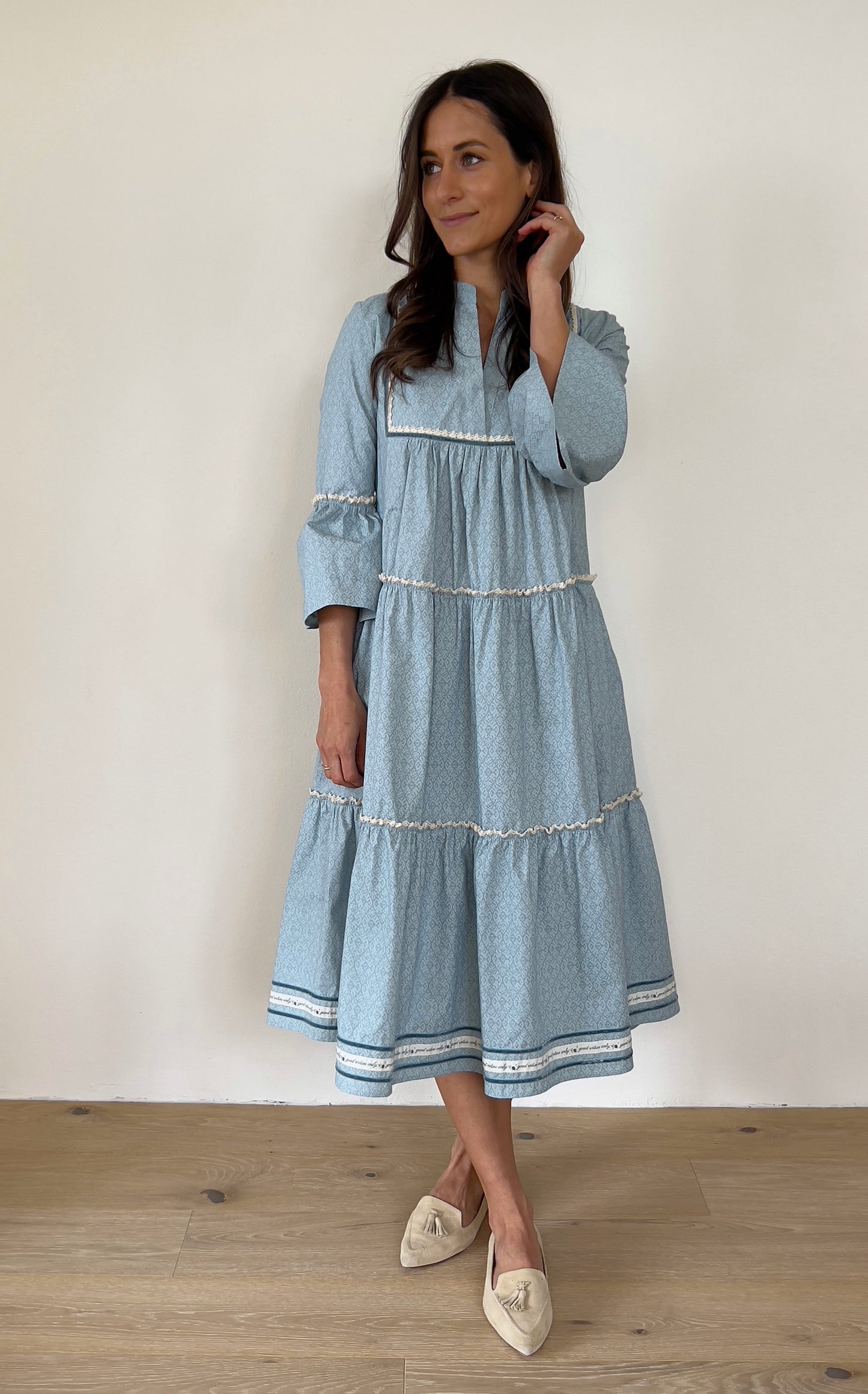 Trachtika Good Vibes Only in col. Morning Mist-Midi length