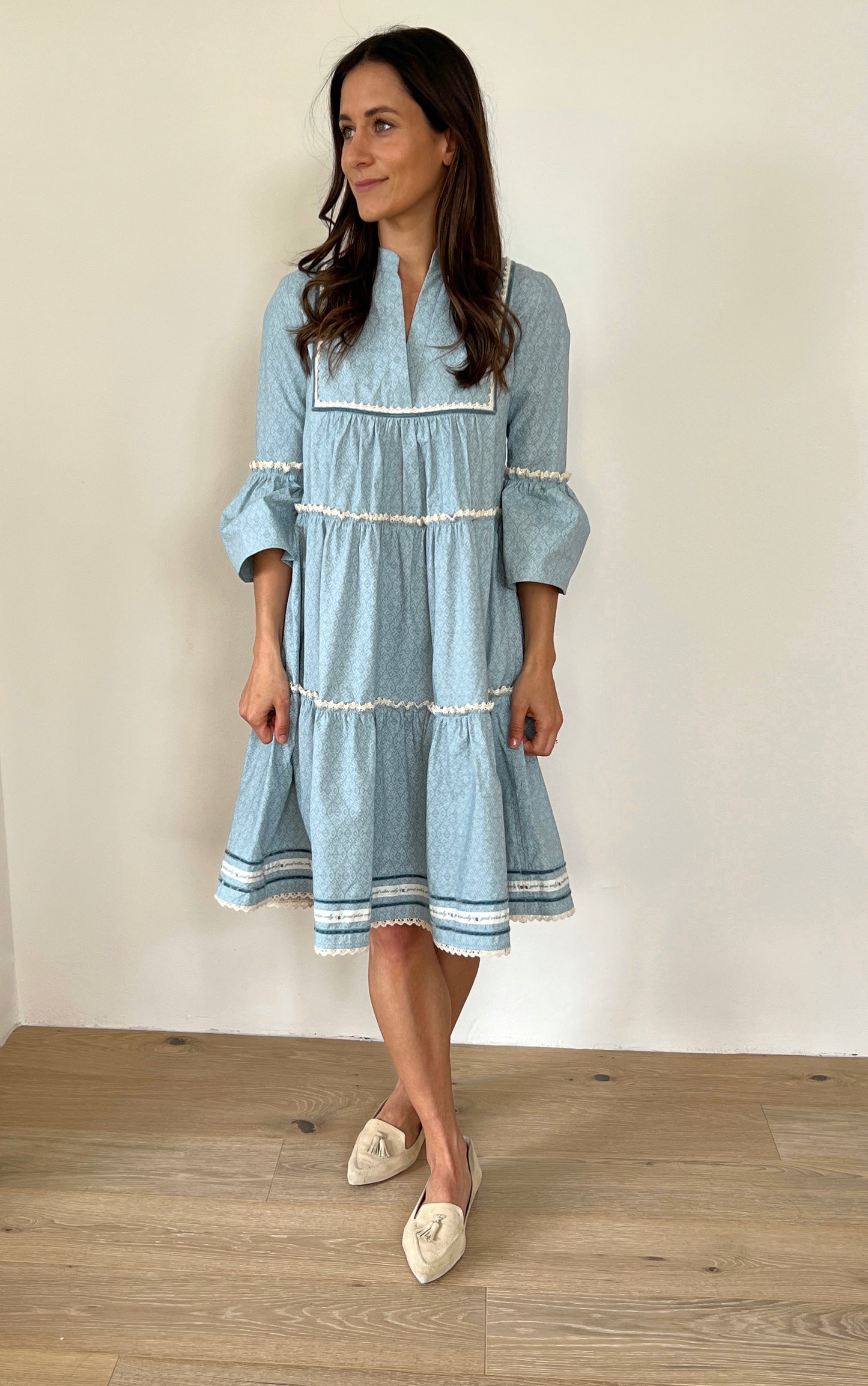 Trachtika Good Vibes Only in col. Morning Mist-Classic length